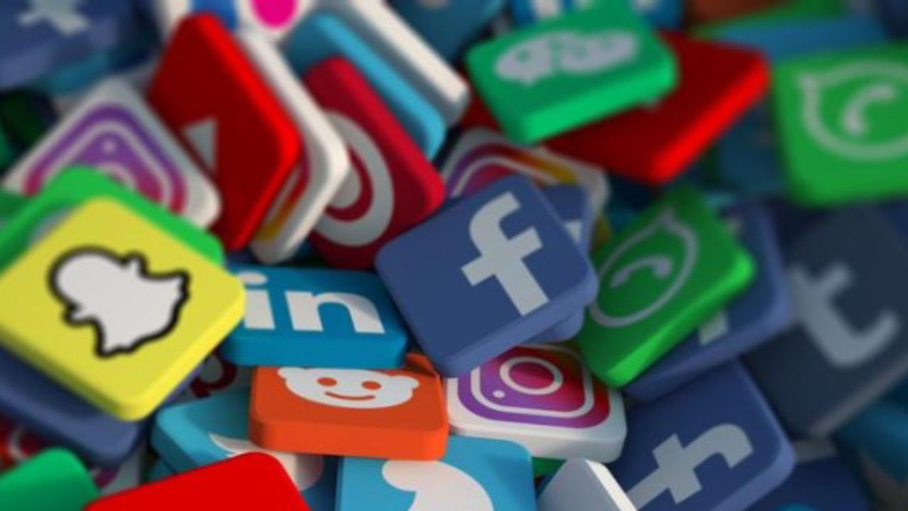 The Role of Social Media in Music Marketing for Nigerian Artists